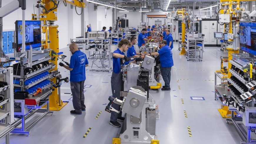 Nadchodzi era wodoru: Bosch rozpoczyna produkcję seryjną modułu zasilania opartego na ogniwach paliwowych